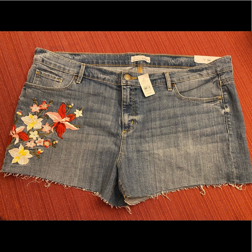 LOFT Floral Embroidered Jean Shorts NWT